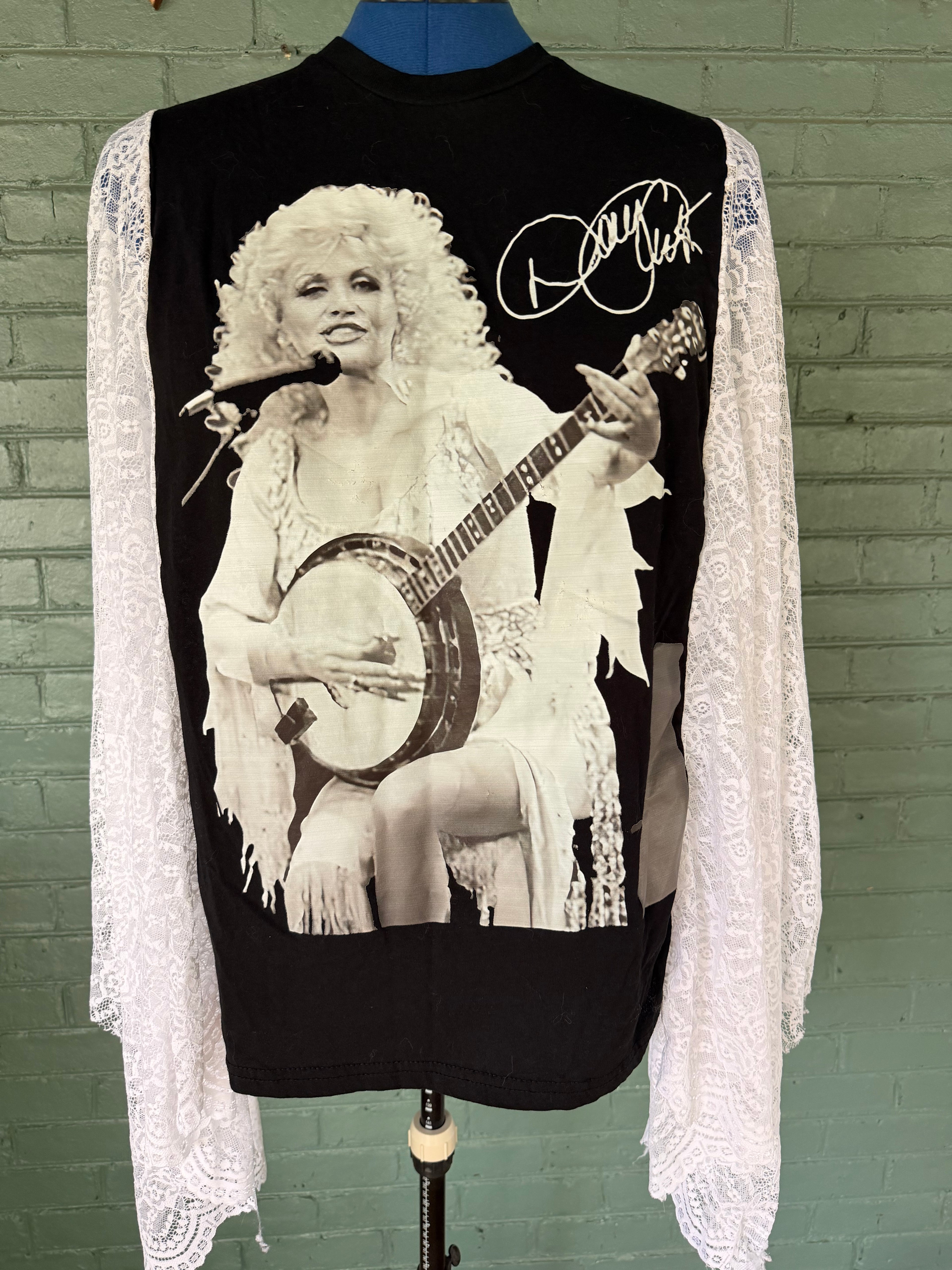 The Queen of country Dolly Parton